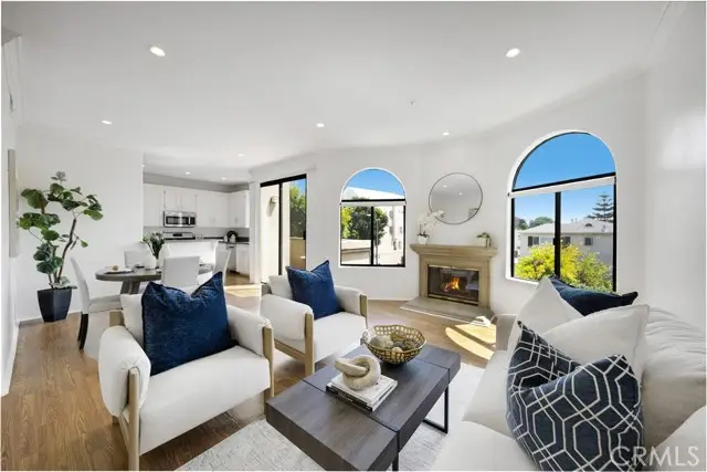 1541 Bedford  #205, Los Angeles, CA 90035 - #1