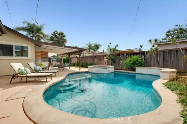 769 Wilson, Costa Mesa, CA 92627