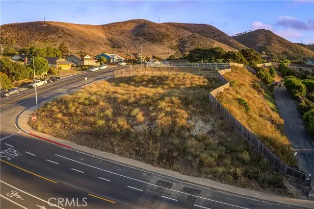 209 S 7th Street, Lompoc, CA 93436 - #2