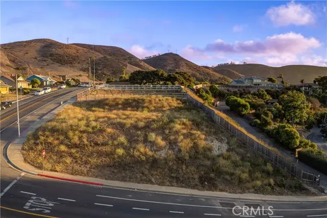 209 S 7th Street, Lompoc, CA 93436 - #3