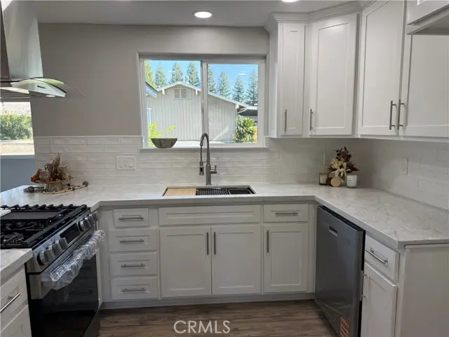 24323 Avenue 324, Woodlake, CA 93286 - #2