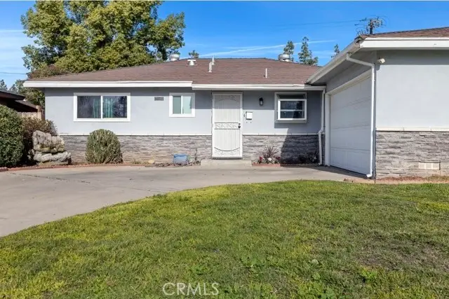 5097 E Carmen Ave, Fresno, CA 93727 - Image #1