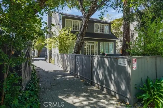 1124 Douglas, Burlingame, CA 94010 - #2