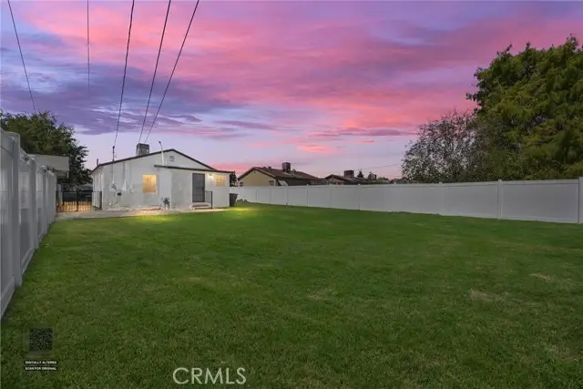 1109 Wilson Avenue, Bakersfield, CA 93308 - #2