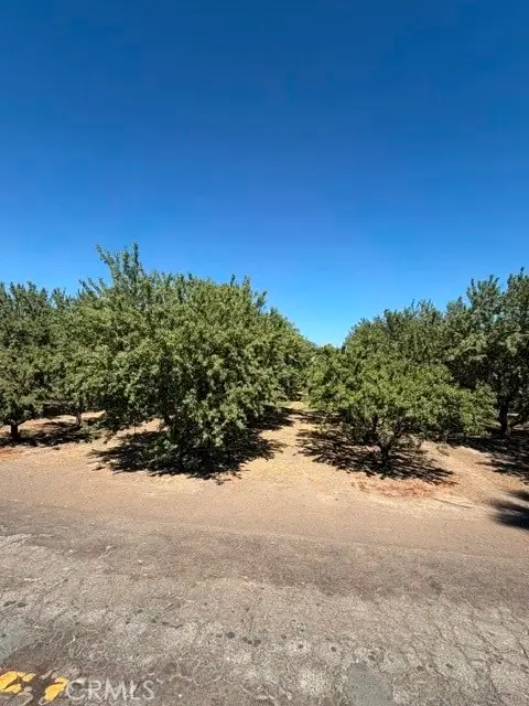 4032 Inyo, Tulare, CA 93274 - #1