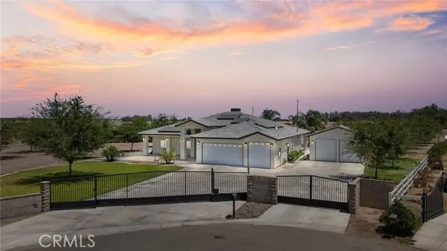 14111 Danbur, Bakersfield, CA 93311 - #2