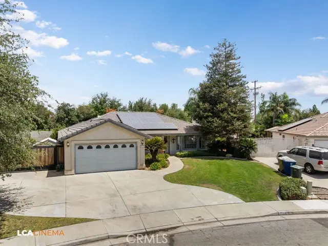 5102 Omaha, Bakersfield, CA 93312 - #3