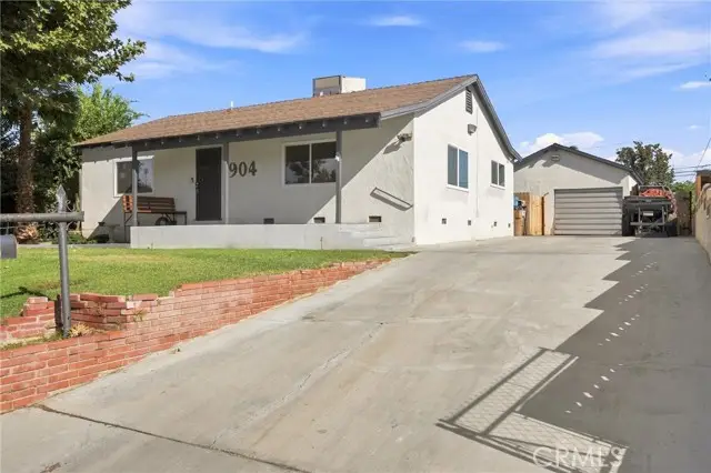 1904 Radiance, Bakersfield, CA 93304 - #2