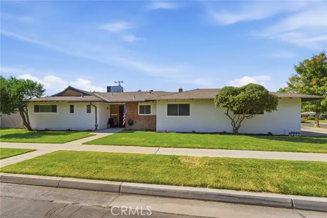 3985 Tollhouse Road, Fresno, CA 93726 - #3