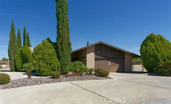 15490 Mondamon, Apple Valley, CA 92307