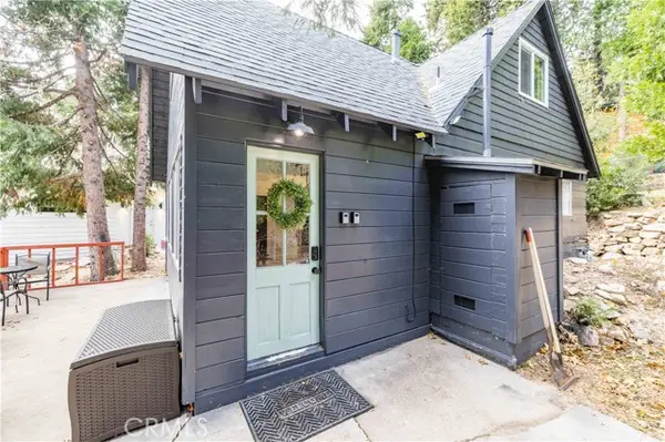 31771 Christmas Tree Lane, Running Springs, CA 92382