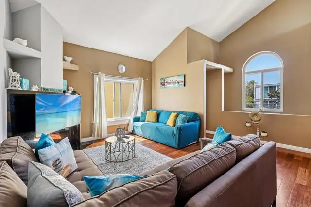 3843 Riviera Drive  #1, San Diego, CA 92109 - Image #3