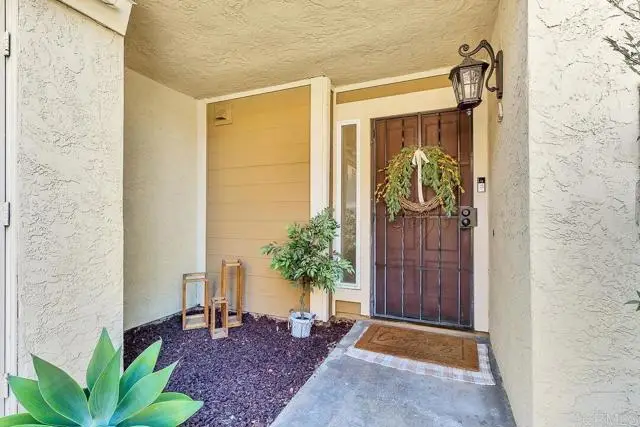 10727 Holly Meadows Drive, Santee, CA 92071 - Image #2