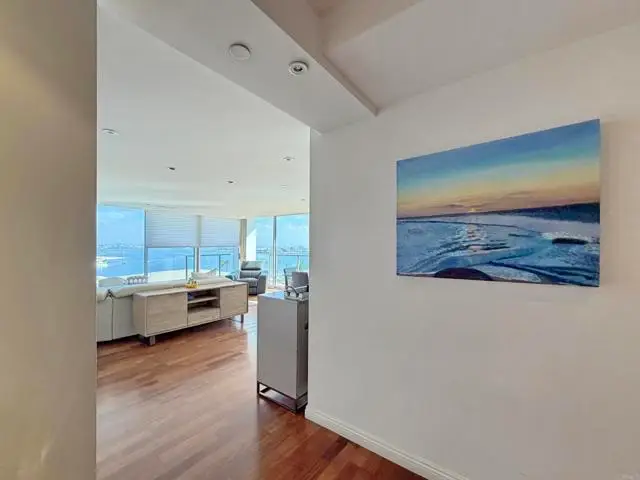 1810 Avenida del Mundo  #503, Coronado, CA 92118 - Image #2