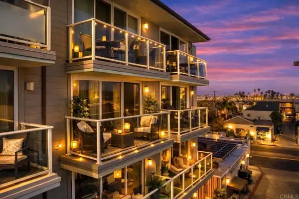 725 Redondo Court  #27, San Diego, CA 92109