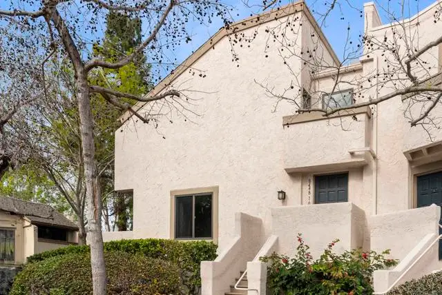 8448 Via Sonoma  #100, La Jolla, CA 92037 - Image #1