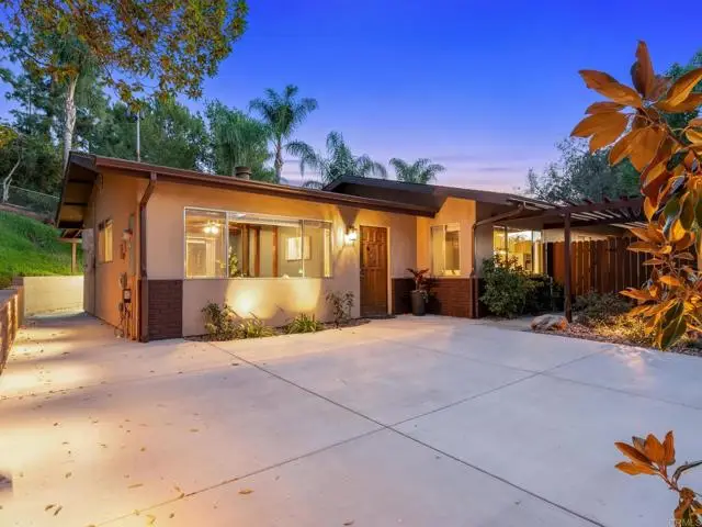 1130 Pebble Springs Lane, Escondido, CA 92026 - Image #3