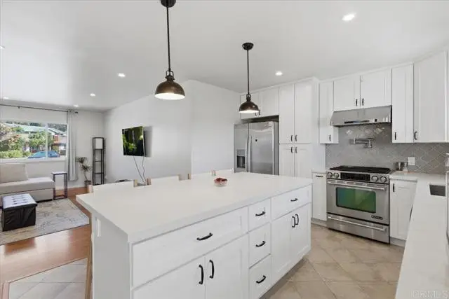 1915 Edith Drive, Escondido, CA 92026 - #3