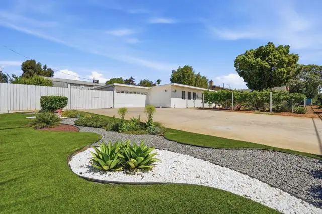 2152 Oak Hill Drive, Escondido, CA 92027 - #1