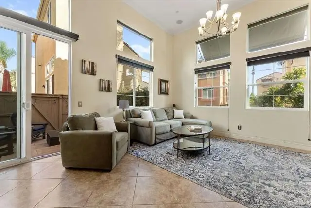 2712 Villas Way, San Diego, CA 92108 - #1