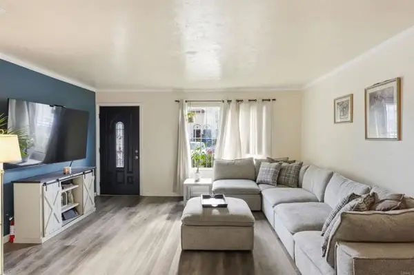 447 Ridgeway Court, Spring Valley, CA 91977