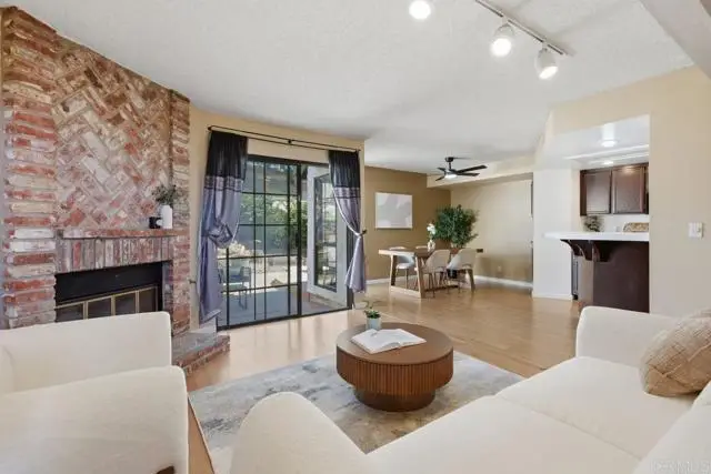 1832 Cottonwood Avenue, Carlsbad, CA 92011 - #2