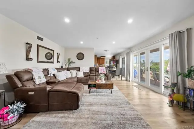 737 Carlow Court, El Cajon, CA 92020 - #3