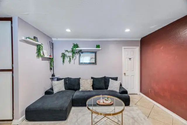 1615 Pentecost Way  #6, San Diego, CA 92105 - #3