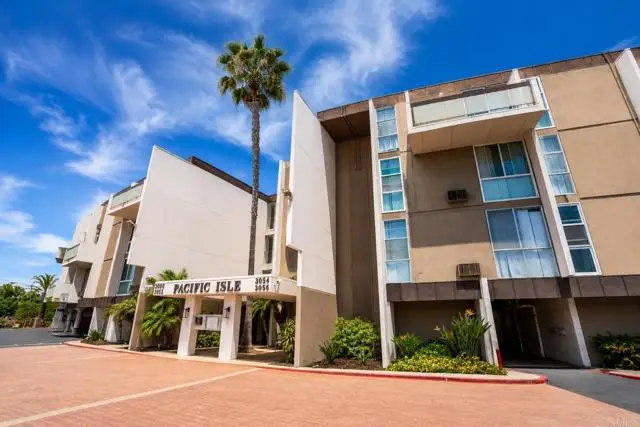 3050 Rue D'orleans  #404, San Diego, CA 92110 - #2