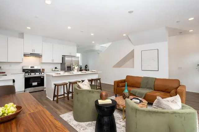 4954 Ocean View Boulevard, San Diego, CA 92113 - #2