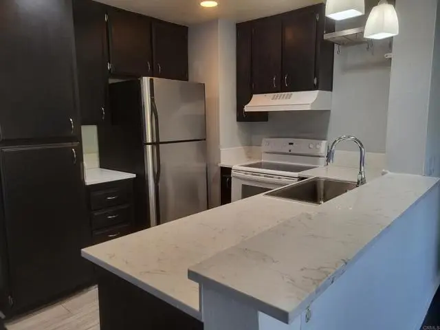 10350 Caminito Cuervo  #111, San Diego, CA 92108 - #3
