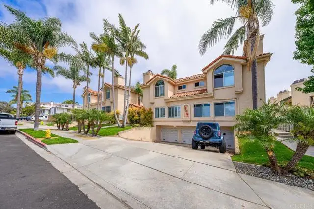 919 Agate Street  #3, San Diego, CA 92109 - #2