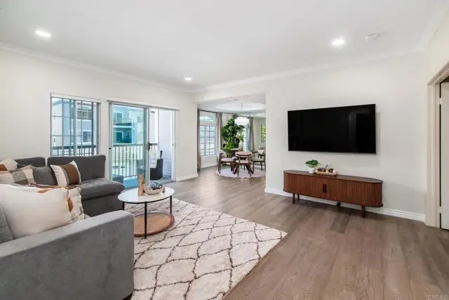 8619 Via Mallorca  #A, La Jolla, CA 92037 - #3