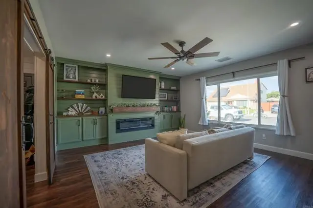 10046 Woodrose Avenue, Santee, CA 92071 - #3