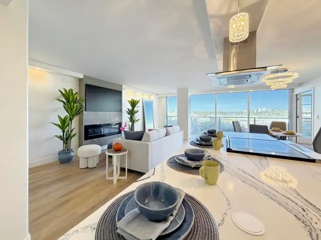 1820 Avenida del Mundo  #208, Coronado, CA 92118 - #2