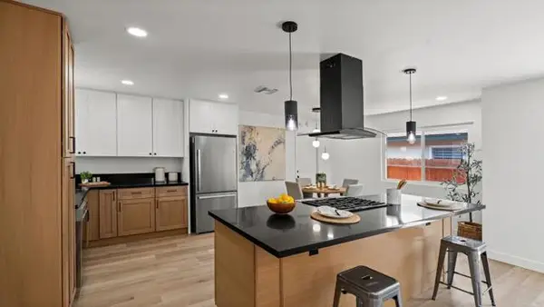4016 Mira Costa Street, Oceanside, CA 92056
