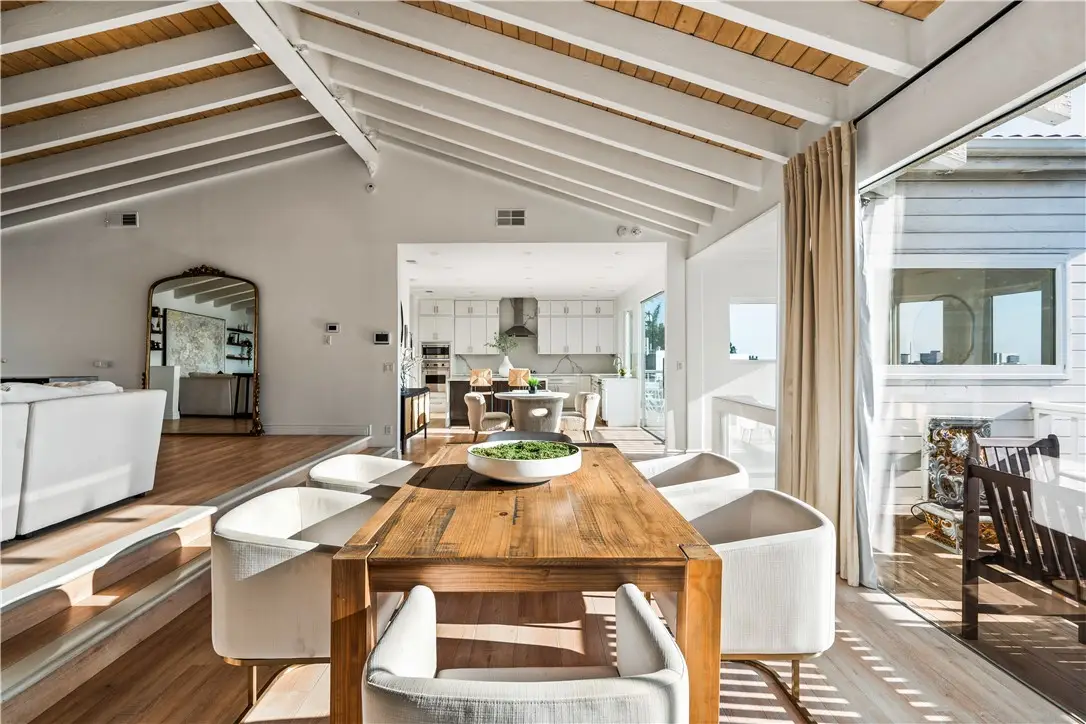 2019 Sunset Plaza Drive, Los Angeles, CA 90069 - Image #1