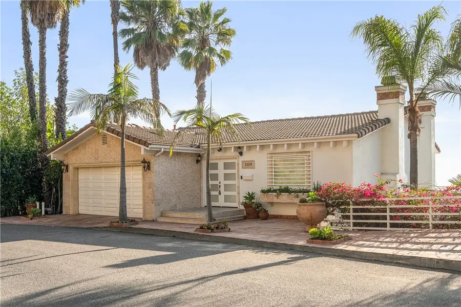 2019 Sunset Plaza Drive, Los Angeles, CA 90069 - Image #2