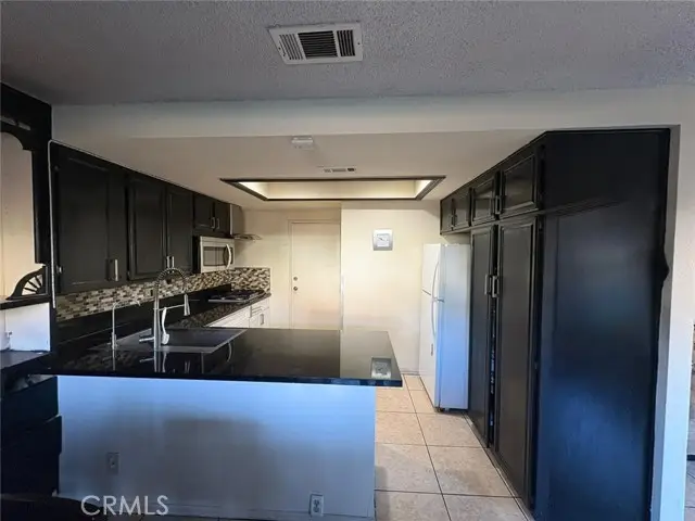 6100 Arbutus Avenue  #42, Huntington Park, CA 90255 - #3