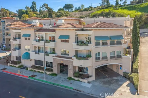 901 Deep Valley Dr  #213, Rolling Hills Estates, CA 90274