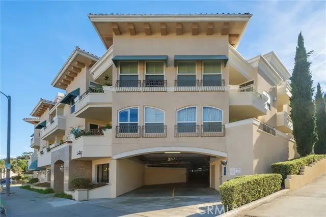 901 Deep Valley Dr  #213, Rolling Hills Estates, CA 90274 - #2