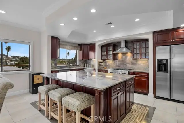 512 Esplanade  #303, Redondo Beach, CA 90277 - #2