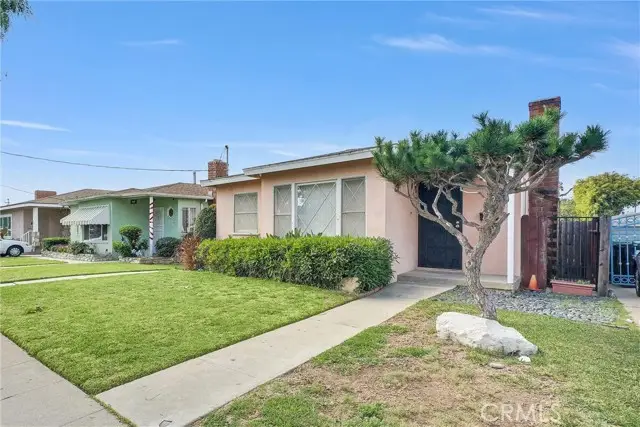 933 King Avenue, Wilmington, CA 90744 - #1