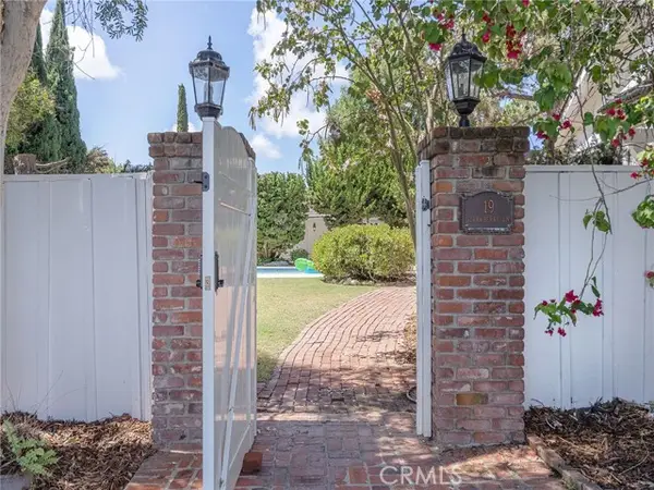 19 Strawberry Lane, Rolling Hills Estates, CA 90274
