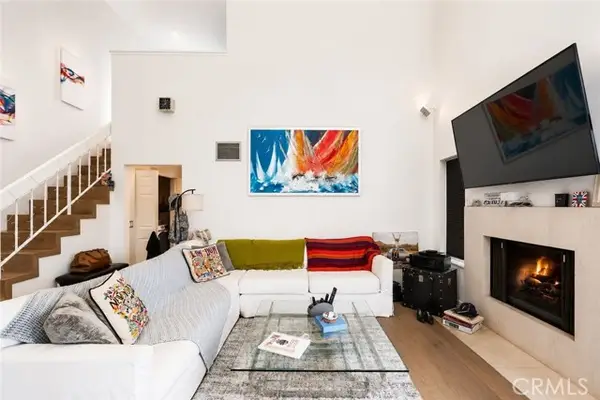 432 S Hamel Road  #302, Los Angeles, CA 90048
