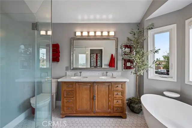 627 Meyler Street, San Pedro, CA 90731 - #2
