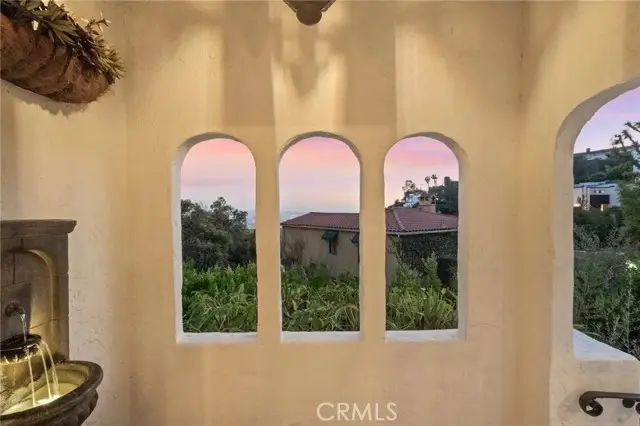 8650 Hillside Avenue, West Hollywood, CA 90069 - #3