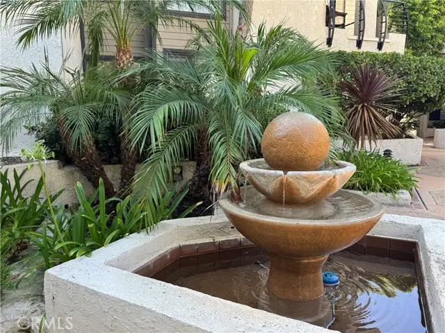 437 Palm Avenue  #207, Burbank, CA 91501 - #2