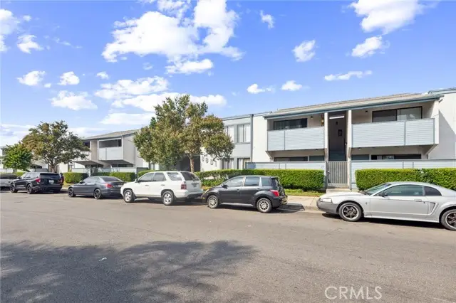 8801 Independence Avenue  #11, Canoga Park, CA 91304 - #2