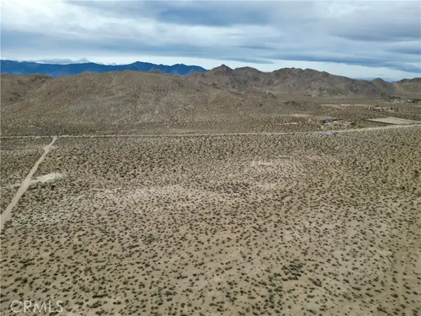 31300 Cove Road, Lucerne Valley, CA 92356